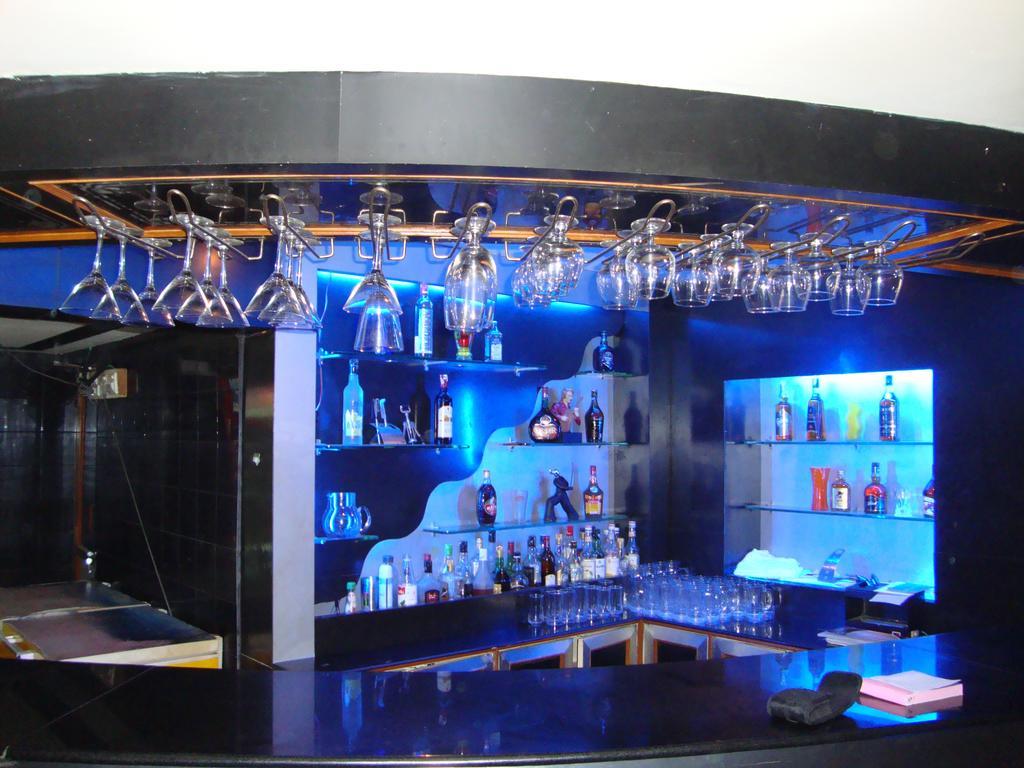 Hotel New Tamil Nadu ซาเลม ภายนอก รูปภาพ